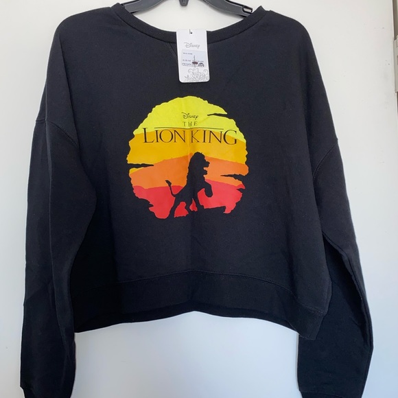 Disney Sweaters - NEW Lion King Short Sweater